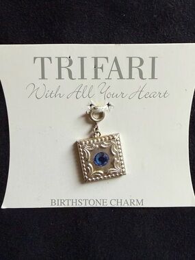 Trifari September Birthstone Sapphire Blue Charm Silver Tone Bracelet Pendant 1”